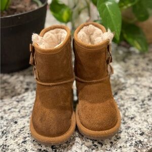 Koolaburra by UGG Short Bow Boots